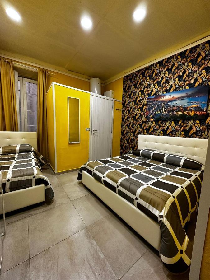 B&B Spaccanapoli A Due Passi Da Via Tribunali Buitenkant foto